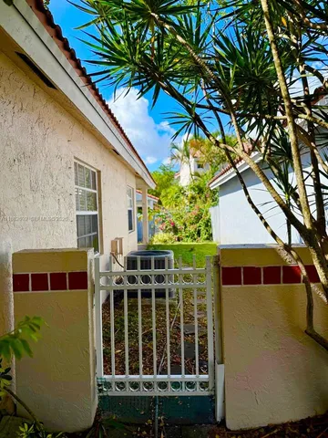 $589,000 | 1321 Seagrape Circle, Weston, FL 33326