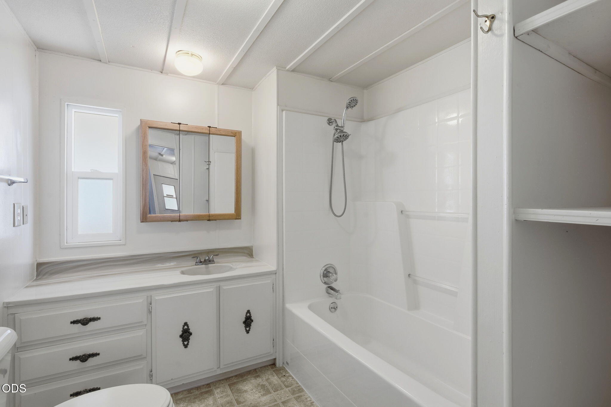 2351 Southwest Webster Road Grants Pass, OR 97526 - Photo 19 of 26 Gallery Image 19