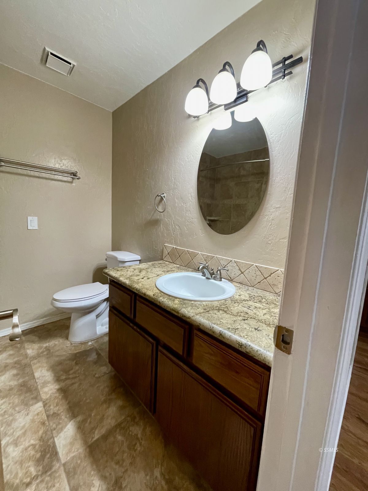 612 Heather Court Ridgecrest, CA 93555 - Photo 15 of 31