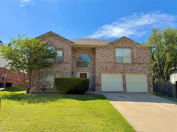 $349,999 | 5518 Heathercrest Drive, Arlington, TX 76018