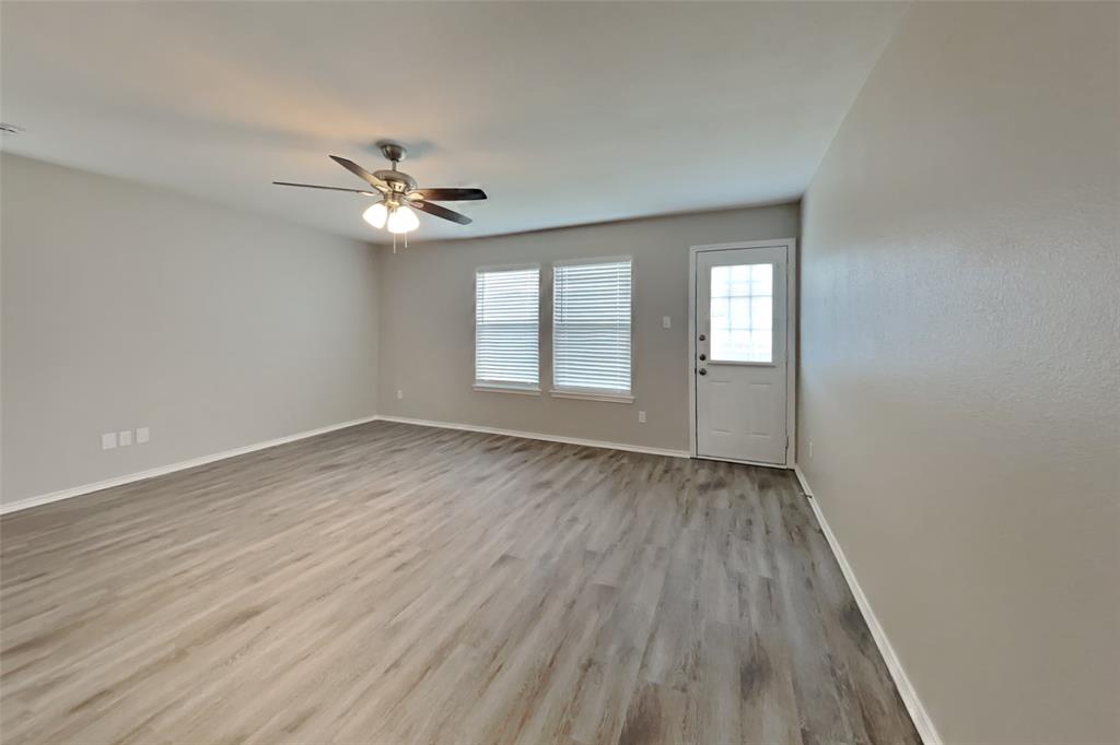 7445 Sienna Ridge Lane Fort Worth, TX 76131 - Photo 2 of 19