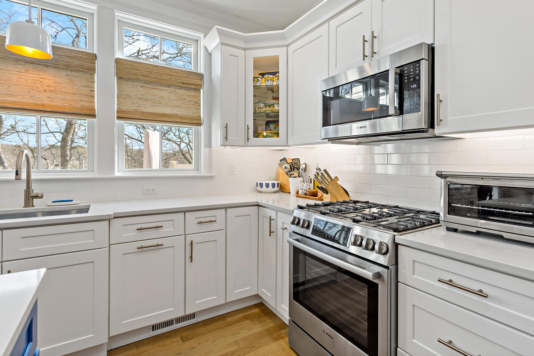 1090 Shore Road, Unit U13 Pocasset, MA 02559 - Photo 13 of 46 021_1090Shore13_020425