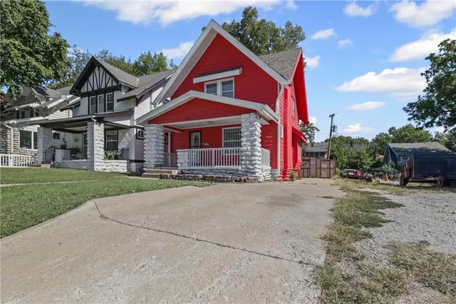 $160,000 | 3427 Agnes Avenue, Kansas City, MO 64128
