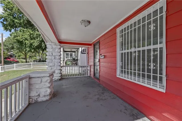 $160,000 | 3427 Agnes Avenue, Kansas City, MO 64128