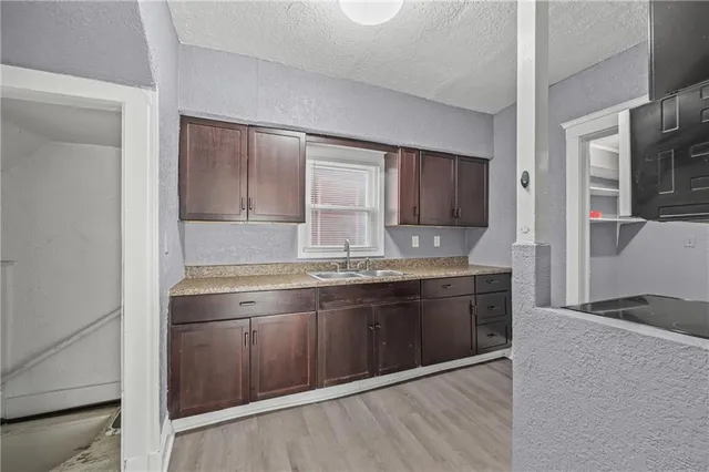 $160,000 | 3427 Agnes Avenue, Kansas City, MO 64128