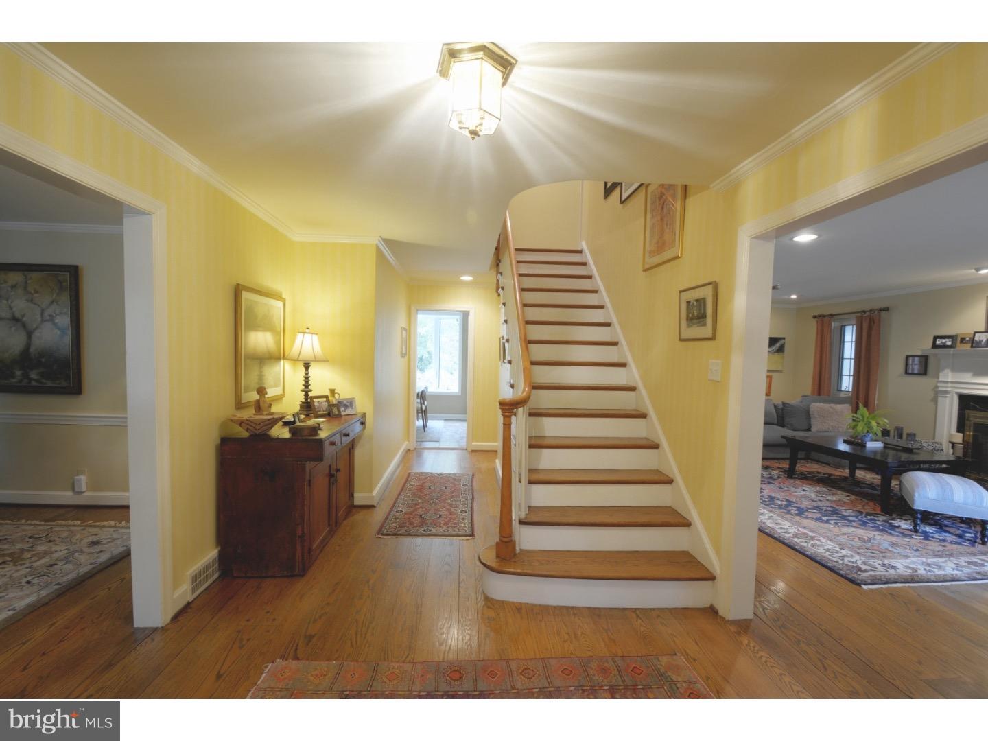1002 Barley Mill Road Wilmington, DE 19807 - Photo 3 of 25 Foyer