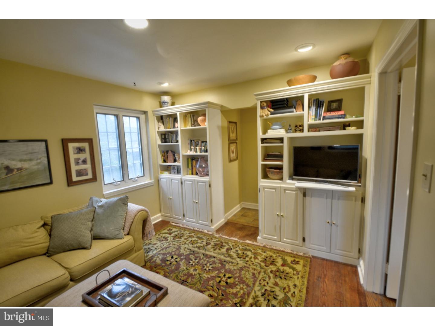 1002 Barley Mill Road Wilmington, DE 19807 - Photo 10 of 25 Family Room