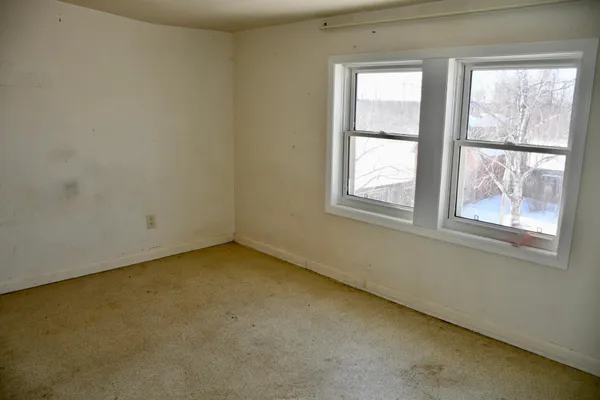 $98,500 | 601 1st Street South, Karlstad, MN 56732
