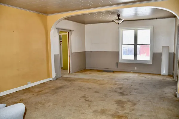$98,500 | 601 1st Street South, Karlstad, MN 56732
