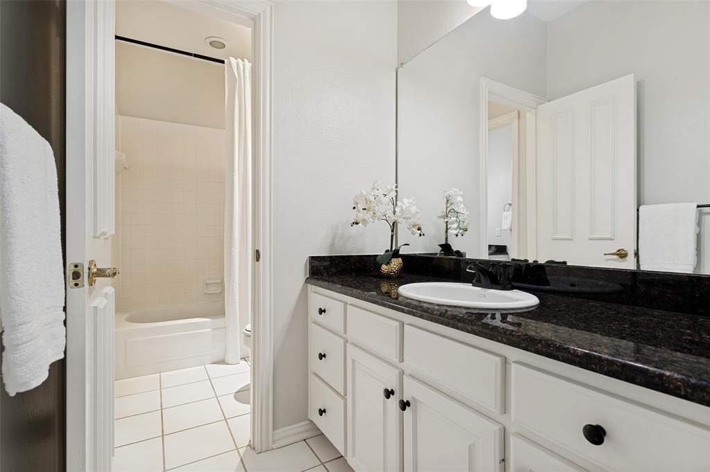 5909 Fossil Ridge Drive Plano, TX 75093 - Photo 19 of 28