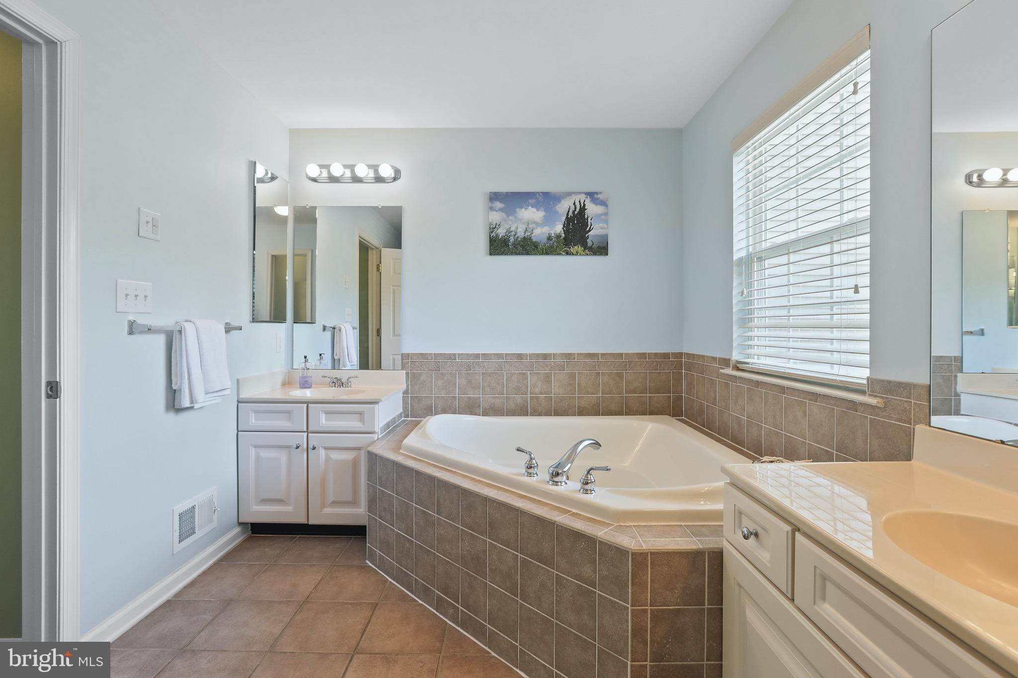34 Warwick Road Princeton Junction, NJ 08550 - Photo 21 of 33
