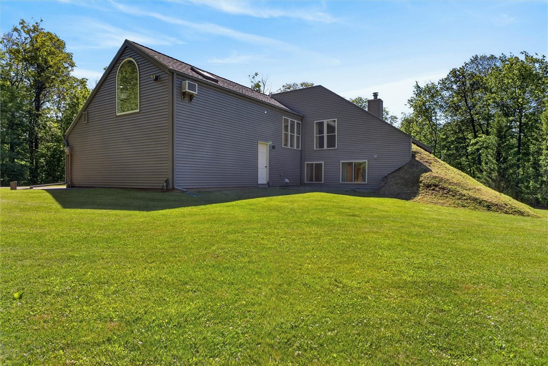 7121 Pittsford Palmyra Road Perinton, NY 14450 - Photo 9 of 49
