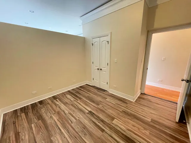 $2,300 | 4518 North Kedzie Avenue, Unit 2E, Chicago, IL 60625