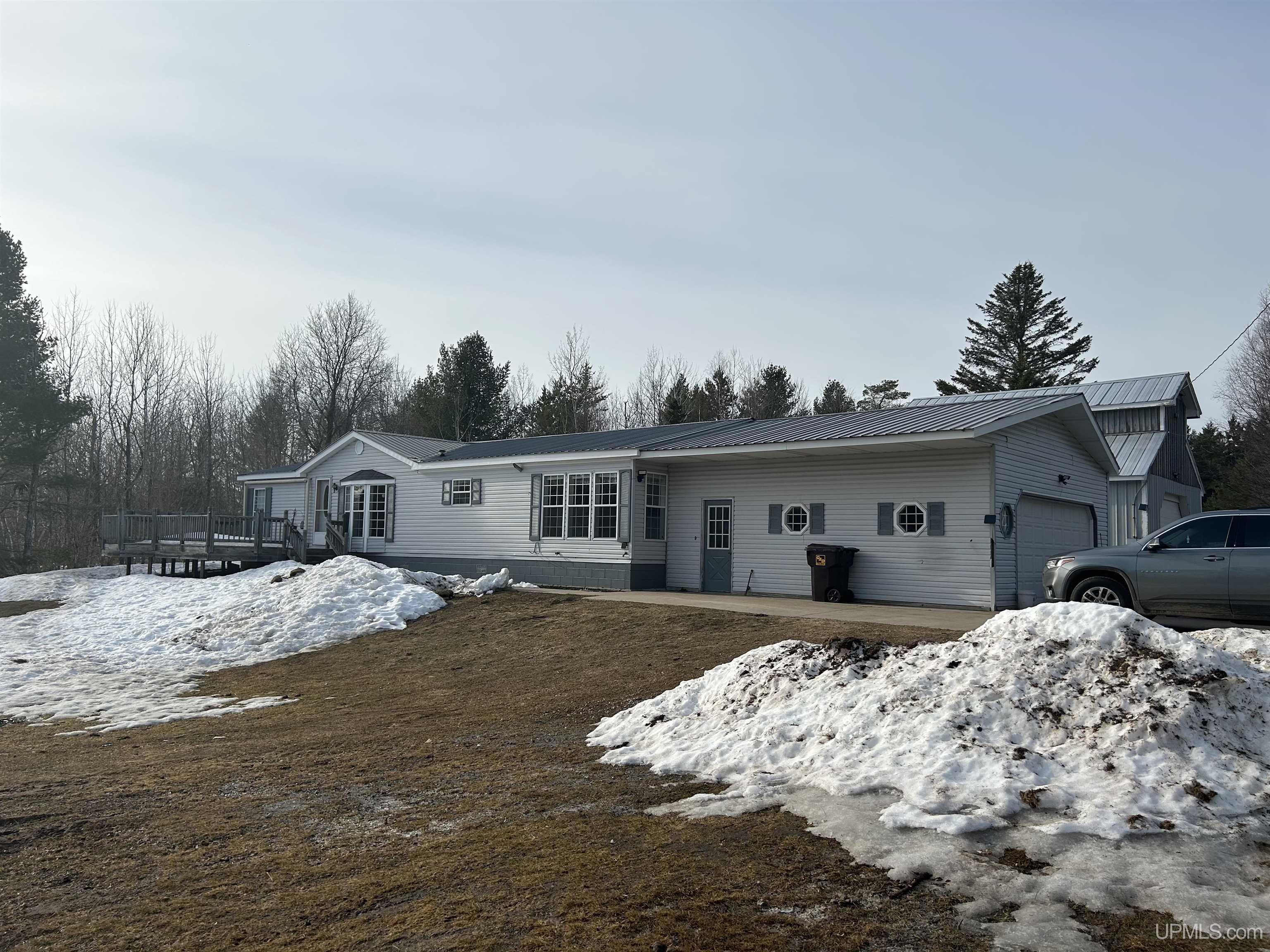 E9734 Old Indiantown Road Munising, MI 49862 - Photo 1 of 32