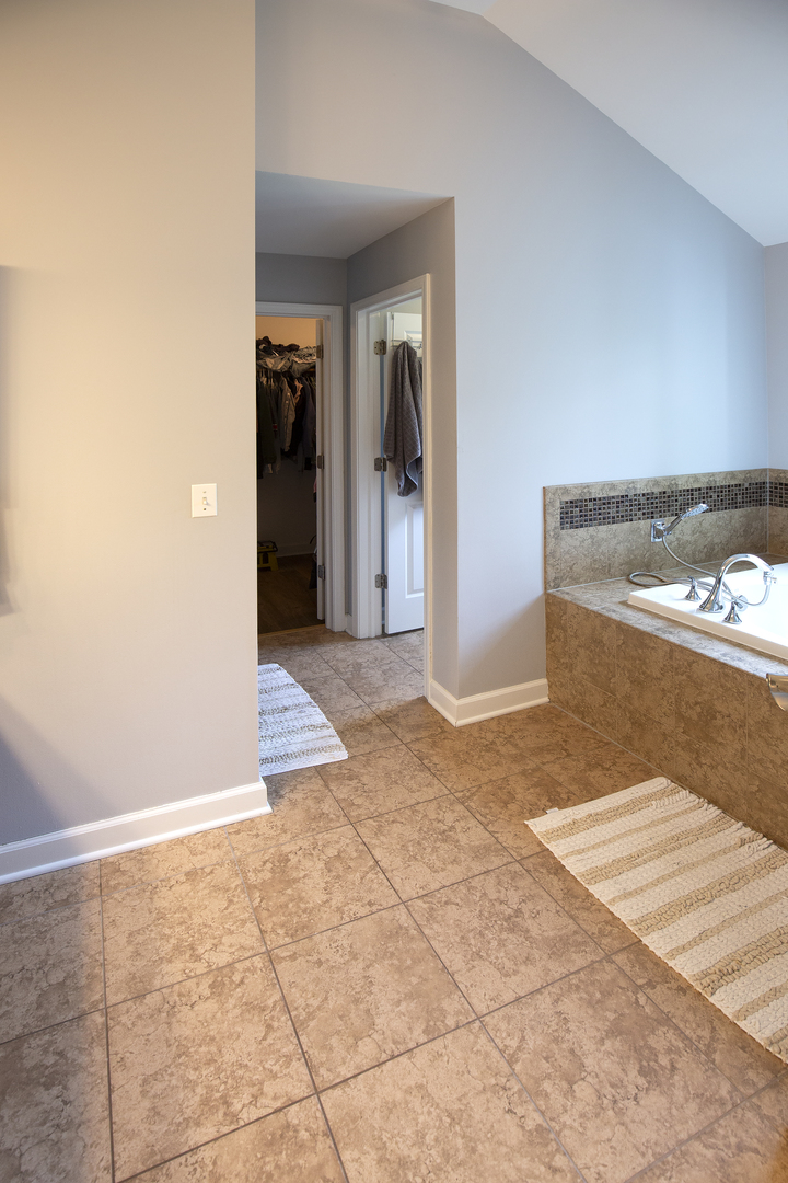 3S241 Williams Road Warrenville, IL 60555 - Photo 27 of 61