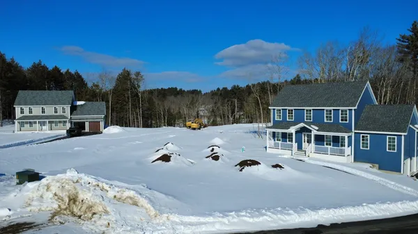$809,900 | 25 Blaisdell Court, Unit 18, Raymond, NH 03077