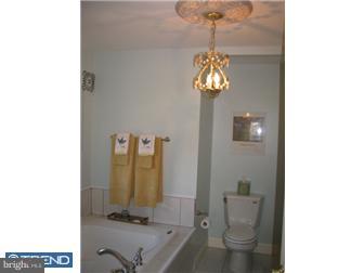 25 Sandy Bank Road Media, PA 19063 - Photo 8 of 12 Bathroom