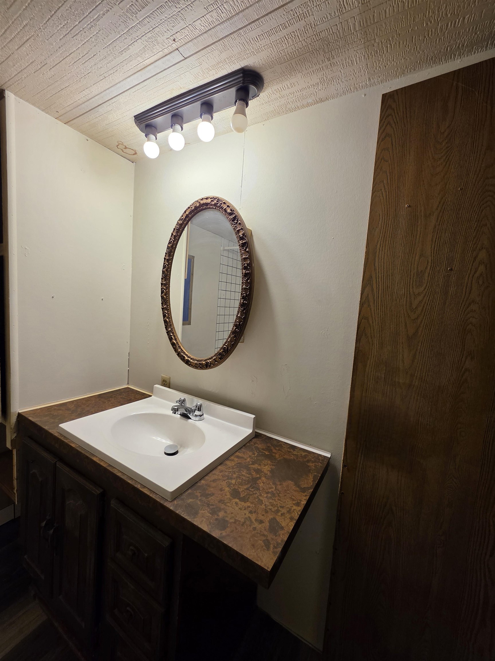 915 Fur Avenue Wisconsin Dells, WI 53965 - Photo 14 of 18