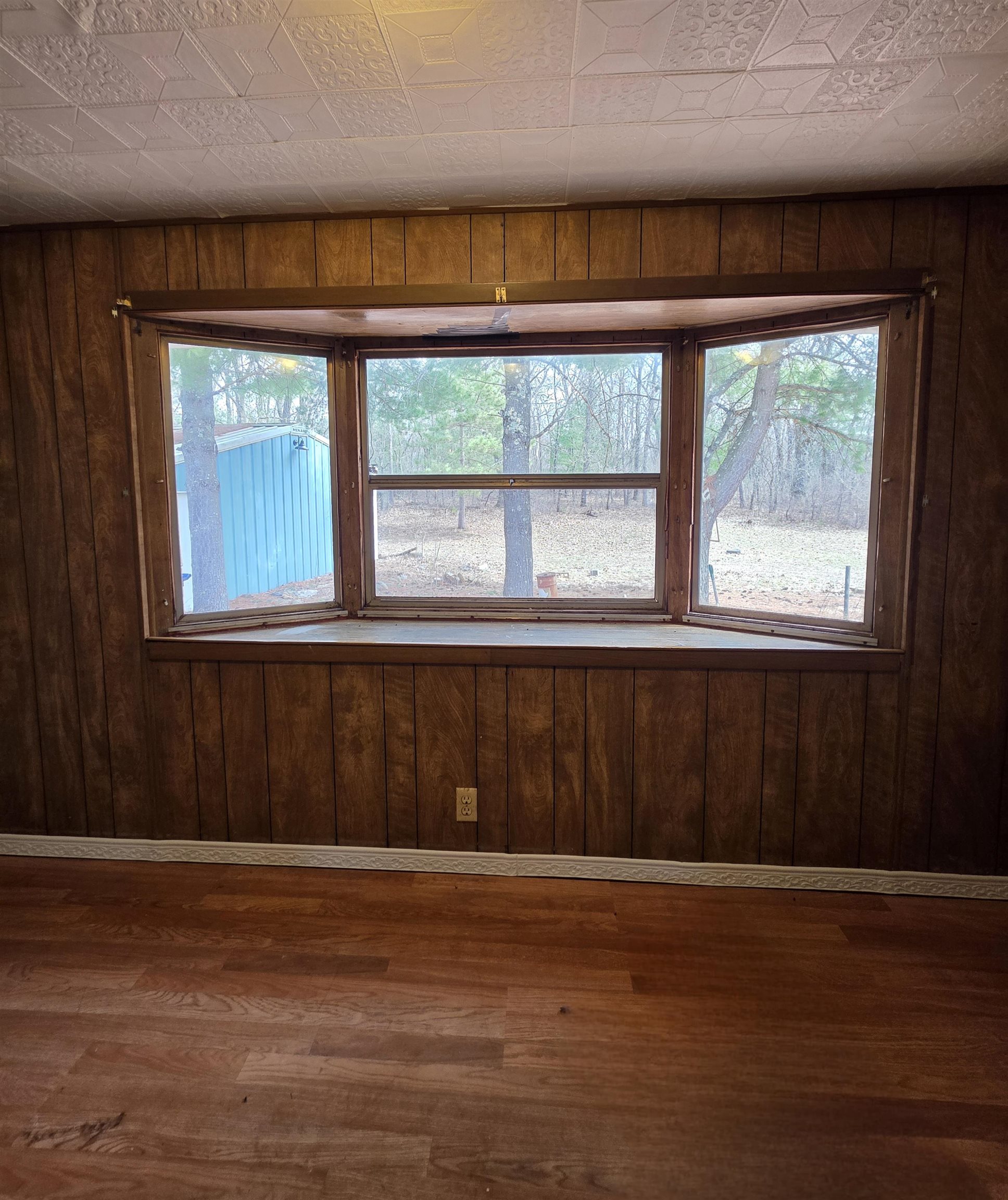 915 Fur Avenue Wisconsin Dells, WI 53965 - Photo 7 of 18