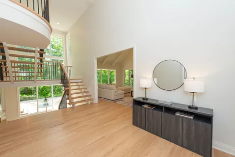$3,750,000 | 1221 Loch Lane, Lake Forest, IL 60045