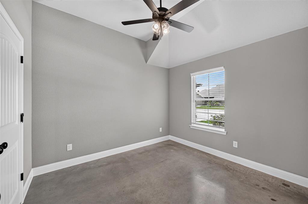 214 Rees Avenue Godley, TX 76044 - Photo 14 of 29