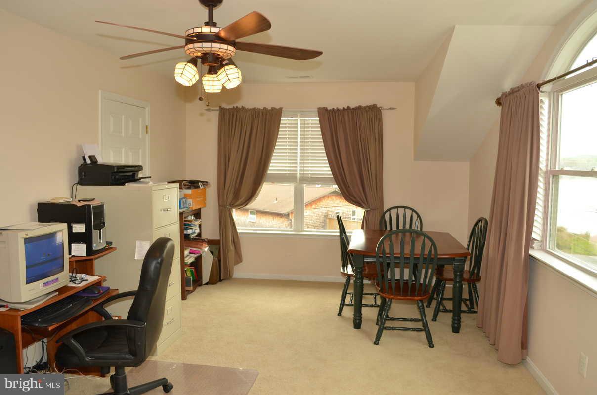 1629 Bishop Road Edgewater, MD 21037 - Photo 15 of 28 Interior (General)