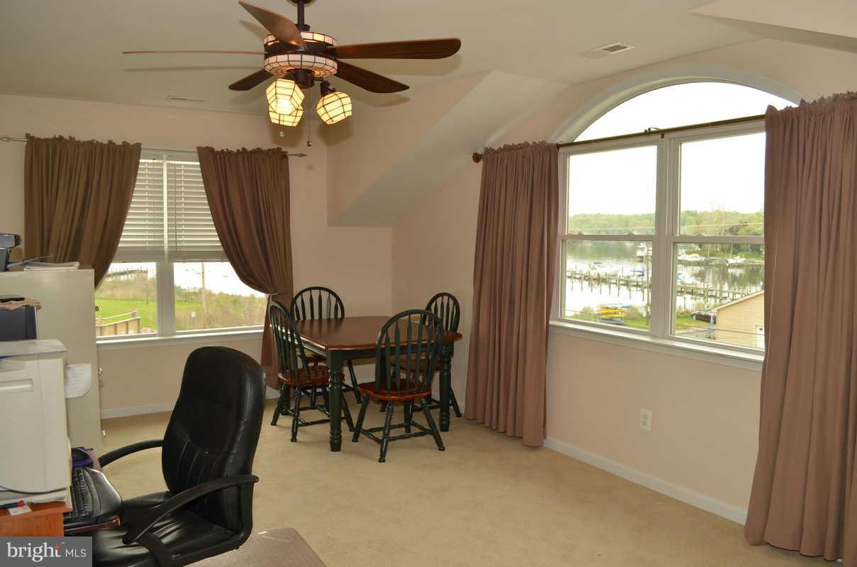1629 Bishop Road Edgewater, MD 21037 - Photo 16 of 28 Interior (General)