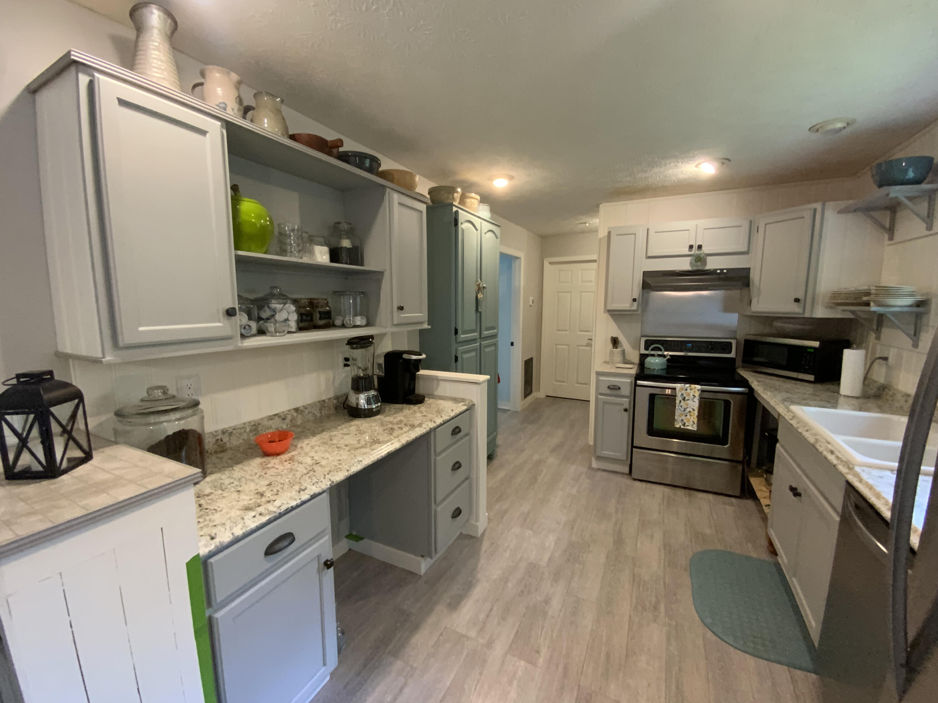 433 Raccoon Valley Road Powell, TN 37849 - Photo 17 of 32 59745D56-FB83-48AE-94B8-2725DF65F912