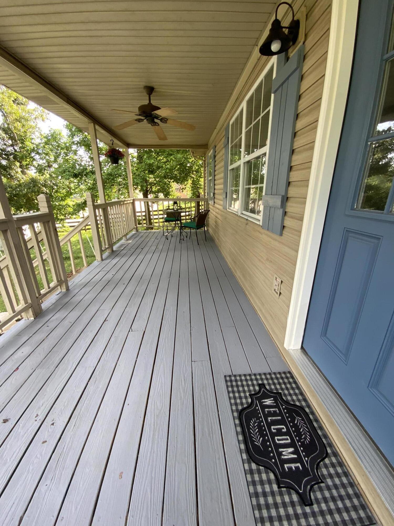 433 Raccoon Valley Road Powell, TN 37849 - Photo 3 of 32 315A8F4A-5E72-4A70-85A2-2A303A99B36A