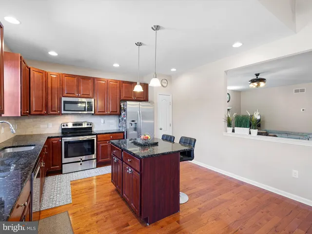 $3,200 | 431 Welsh Hill Road, Newark, DE 19702