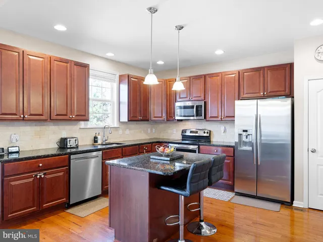 $3,200 | 431 Welsh Hill Road, Newark, DE 19702