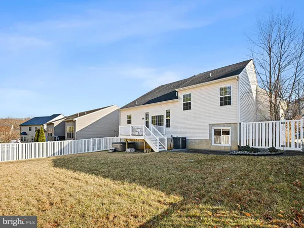 $3,200 | 431 Welsh Hill Road, Newark, DE 19702