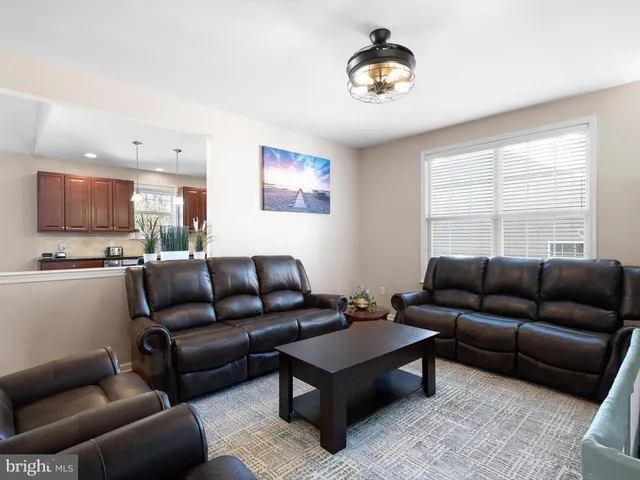 $3,200 | 431 Welsh Hill Road, Newark, DE 19702