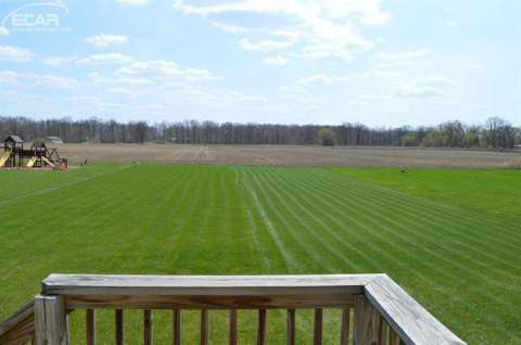 5390 East Carpenter Road Flint, MI 48506 - Photo 11 of 34 20437390-10.JPG