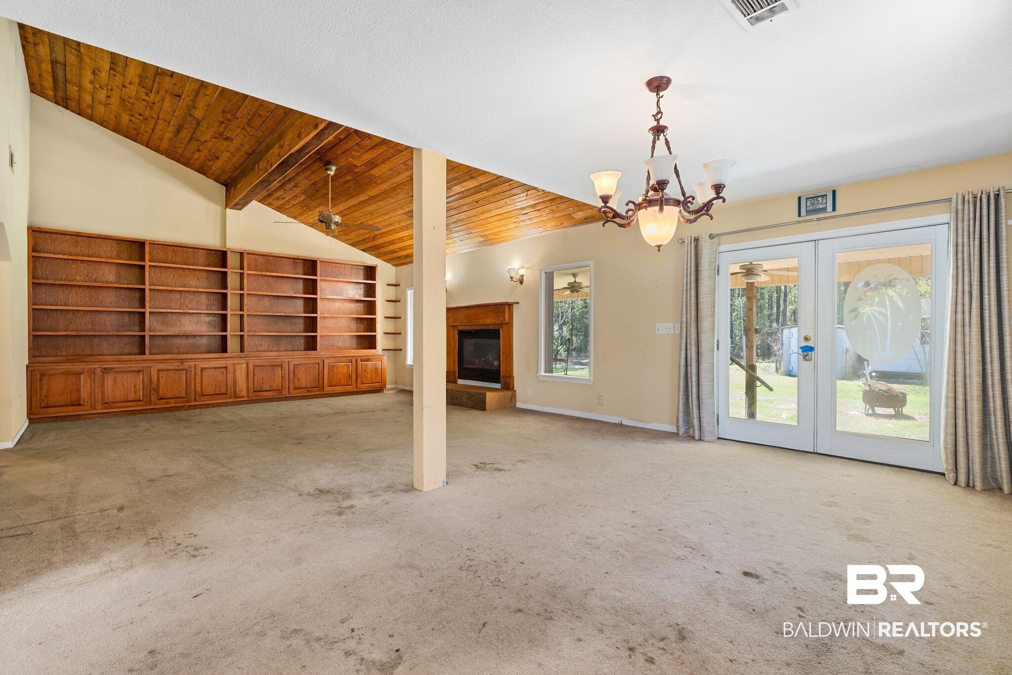 29746 Royal Lane Elberta, AL 36530 - Photo 5 of 30 Living/Dining