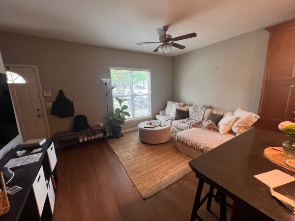 $1,800 | 1927 Ann Arbor Avenue, Tallahassee, FL 32304