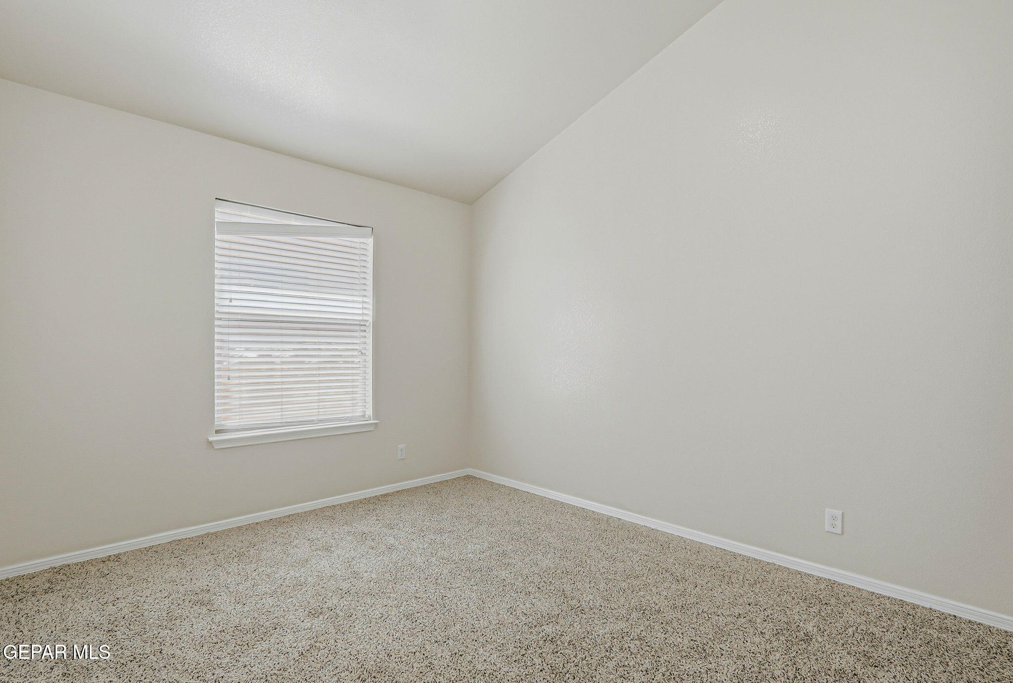 4945 George Fernandez El Paso, TX 79938 - Photo 11 of 40 11-web-or-mls-IMG_7480