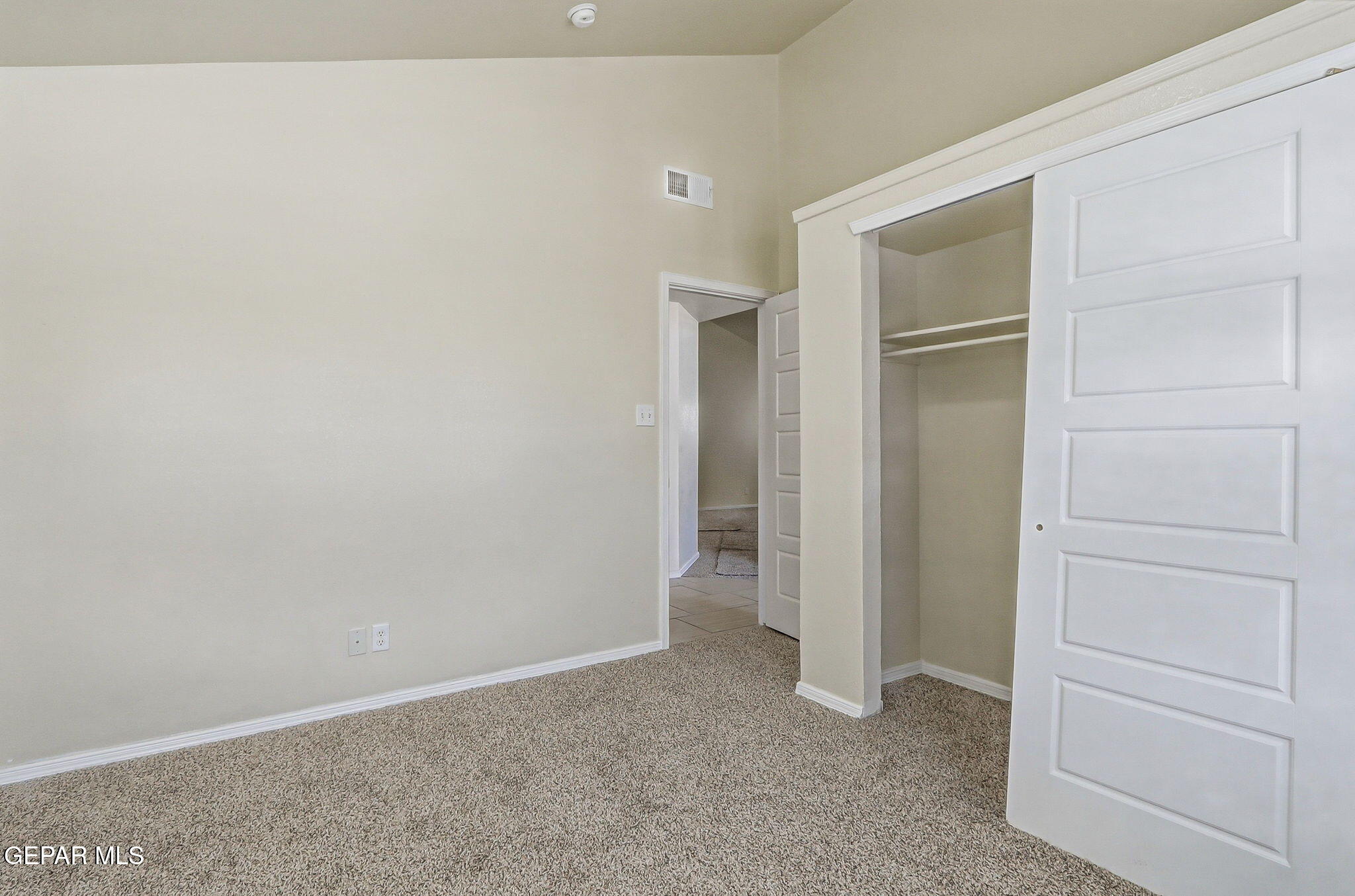 4945 George Fernandez El Paso, TX 79938 - Photo 16 of 40 10-web-or-mls-IMG_7473