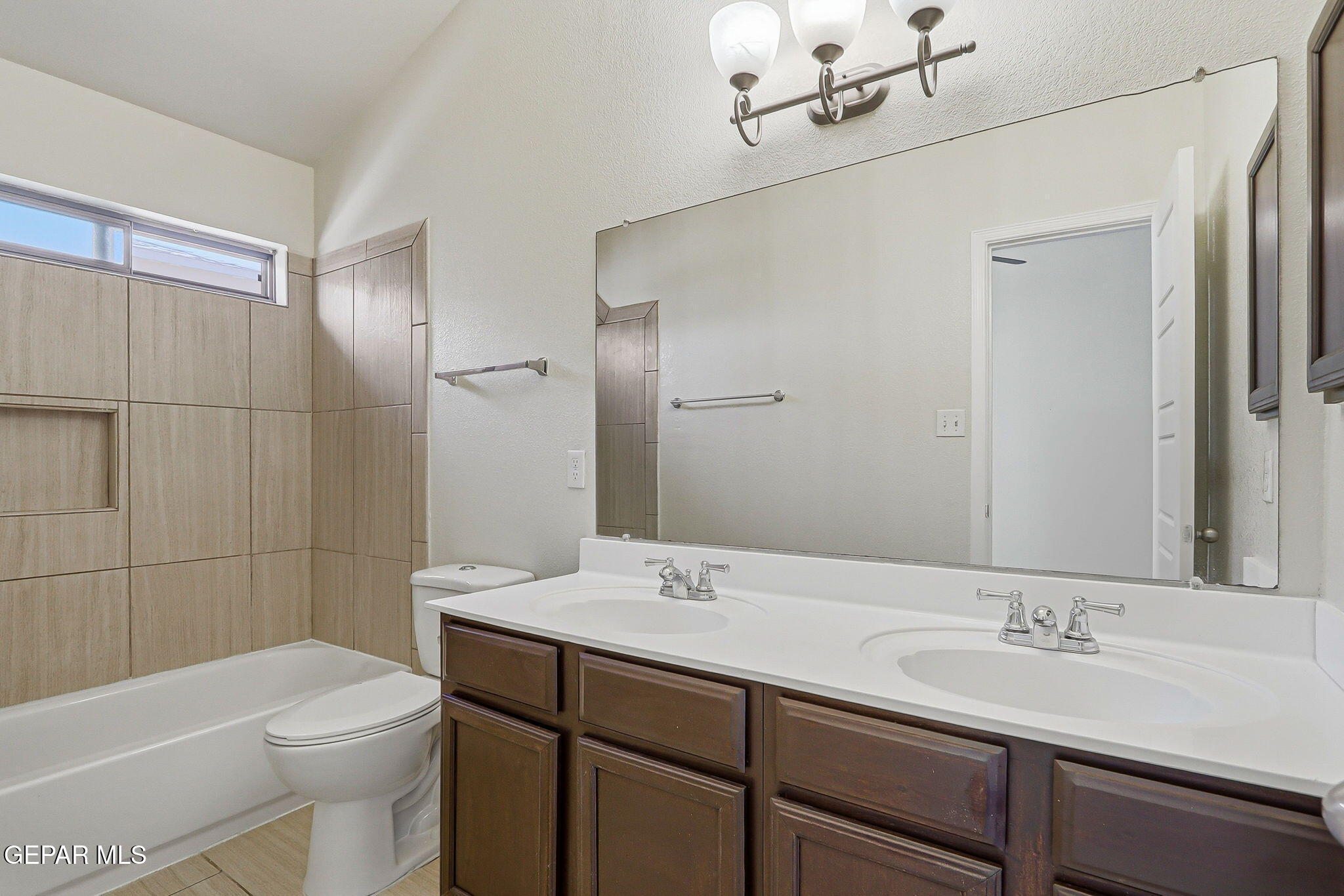 4945 George Fernandez El Paso, TX 79938 - Photo 34 of 40 33-web-or-mls-IMG_7606