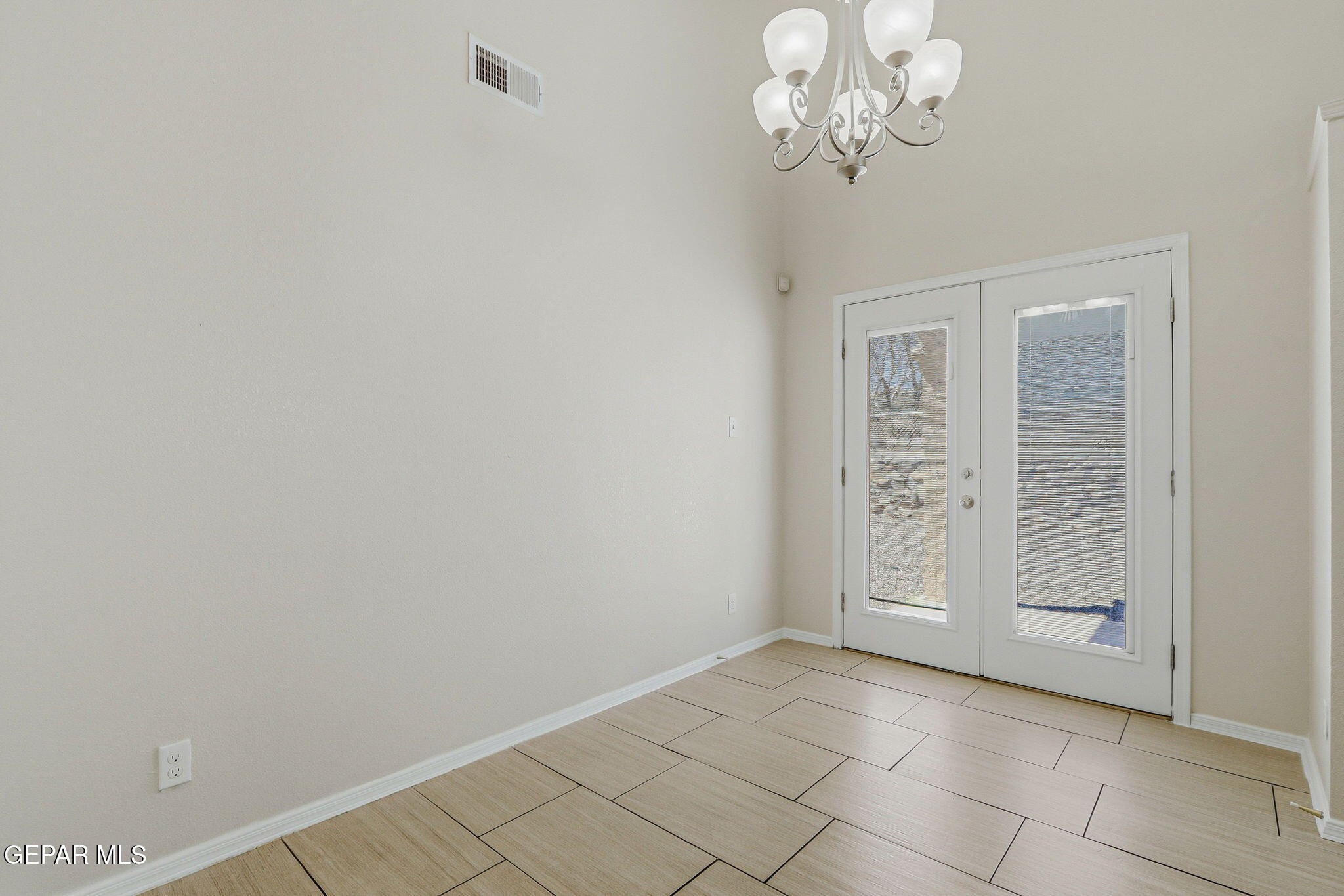 4945 George Fernandez El Paso, TX 79938 - Photo 7 of 40 21-web-or-mls-IMG_7536