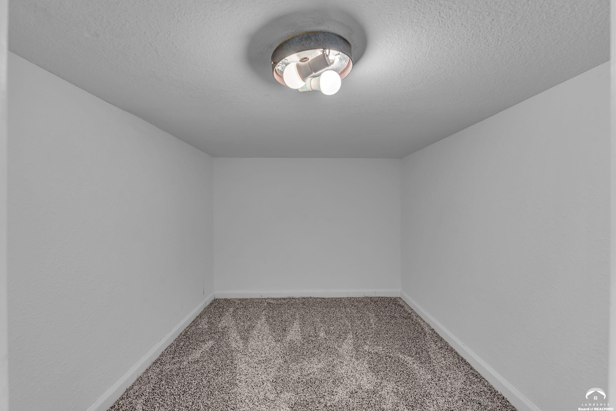 1124 Dubs Court Lawrence, KS 66049 - Photo 33 of 69