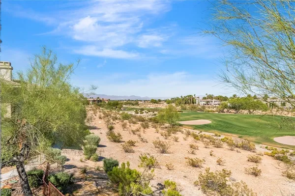 $2,500 | 904 Duckhorn Court, Unit 204, Las Vegas, NV 89144