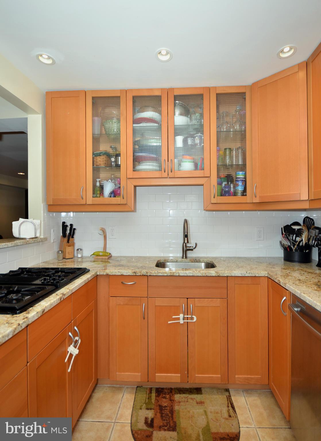 3412 Cornwall Road Baltimore, MD 21222 - Photo 6 of 30 Kitchen