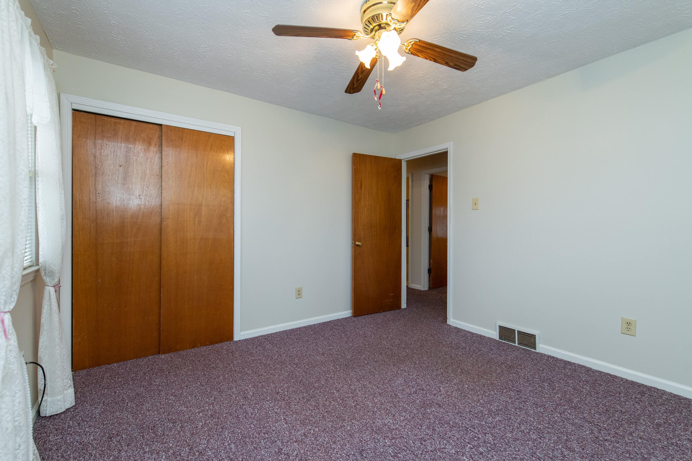 116 Robin Road Nicholasville, KY 40356 - Photo 14 of 33 Bedroom