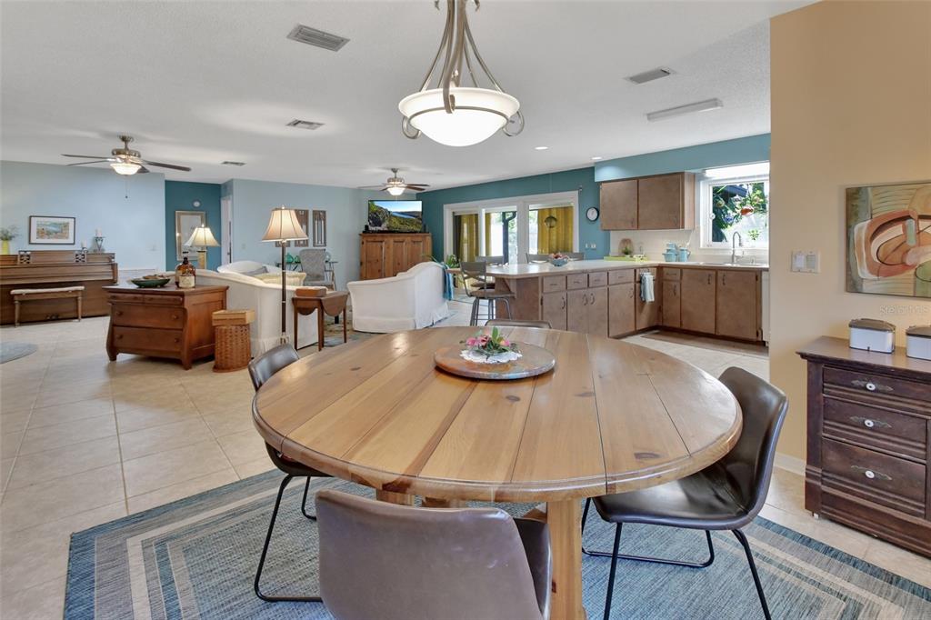 890 Lancaster Road DeLand, FL 32720 - Photo 8 of 38 Gallery Image 8