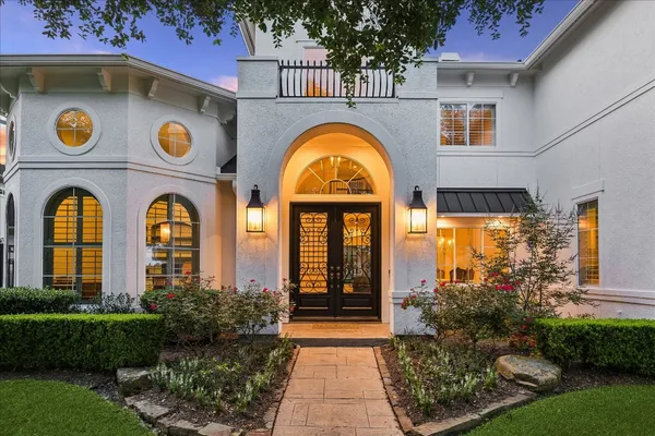 $1,595,000 | 6010 Isla Vista Court, Houston, TX 77041