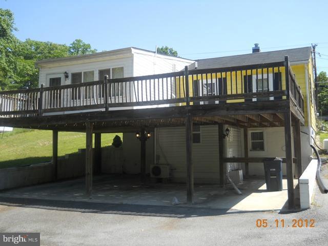9601 Temple Hill Road Clinton, MD 20735 - Photo 3 of 4 Exterior (Rear)