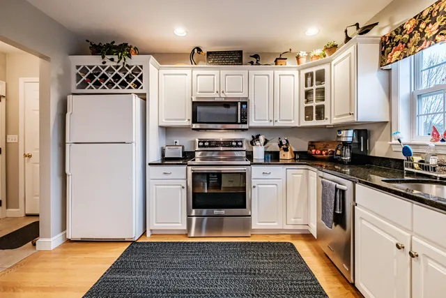 $579,900 | 21 Clearview Drive, Gorham, ME 04038