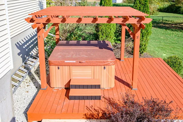 $579,900 | 21 Clearview Drive, Gorham, ME 04038