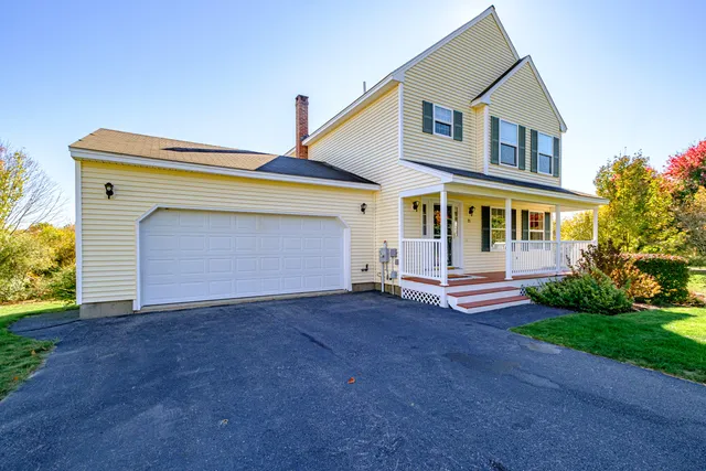 $579,900 | 21 Clearview Drive, Gorham, ME 04038